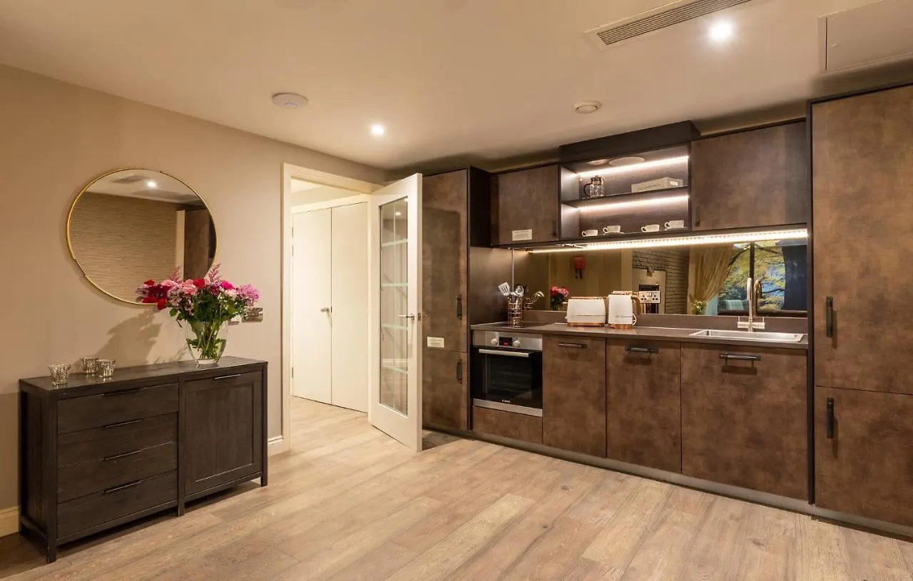 The Lawrance Luxury Aparthotel - Йорк 4*,  Великобритания