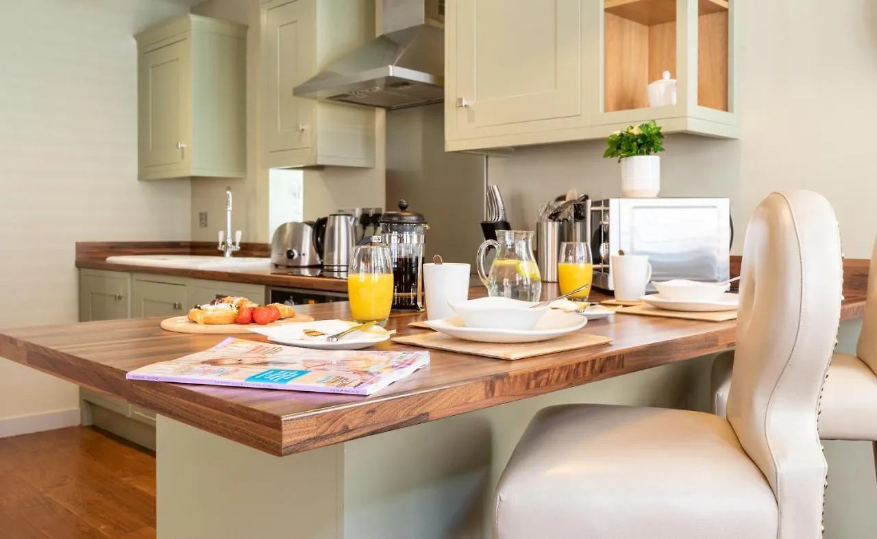 The Lawrance Luxury Aparthotel - Йорк 4*,  Великобритания