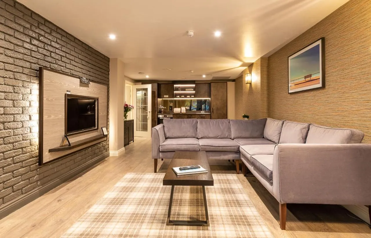 The Lawrance Luxury Aparthotel - Йорк Великобритания