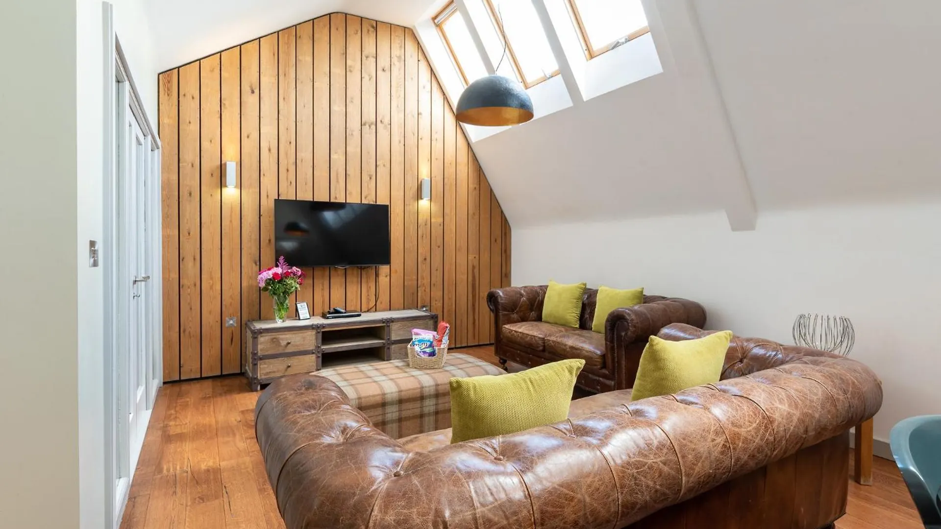 The Lawrance Luxury Aparthotel - Йорк